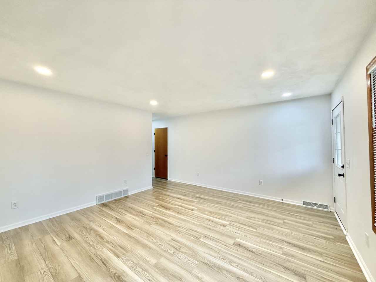 1124 Brown Dr #1124 - Photo 7 of 26