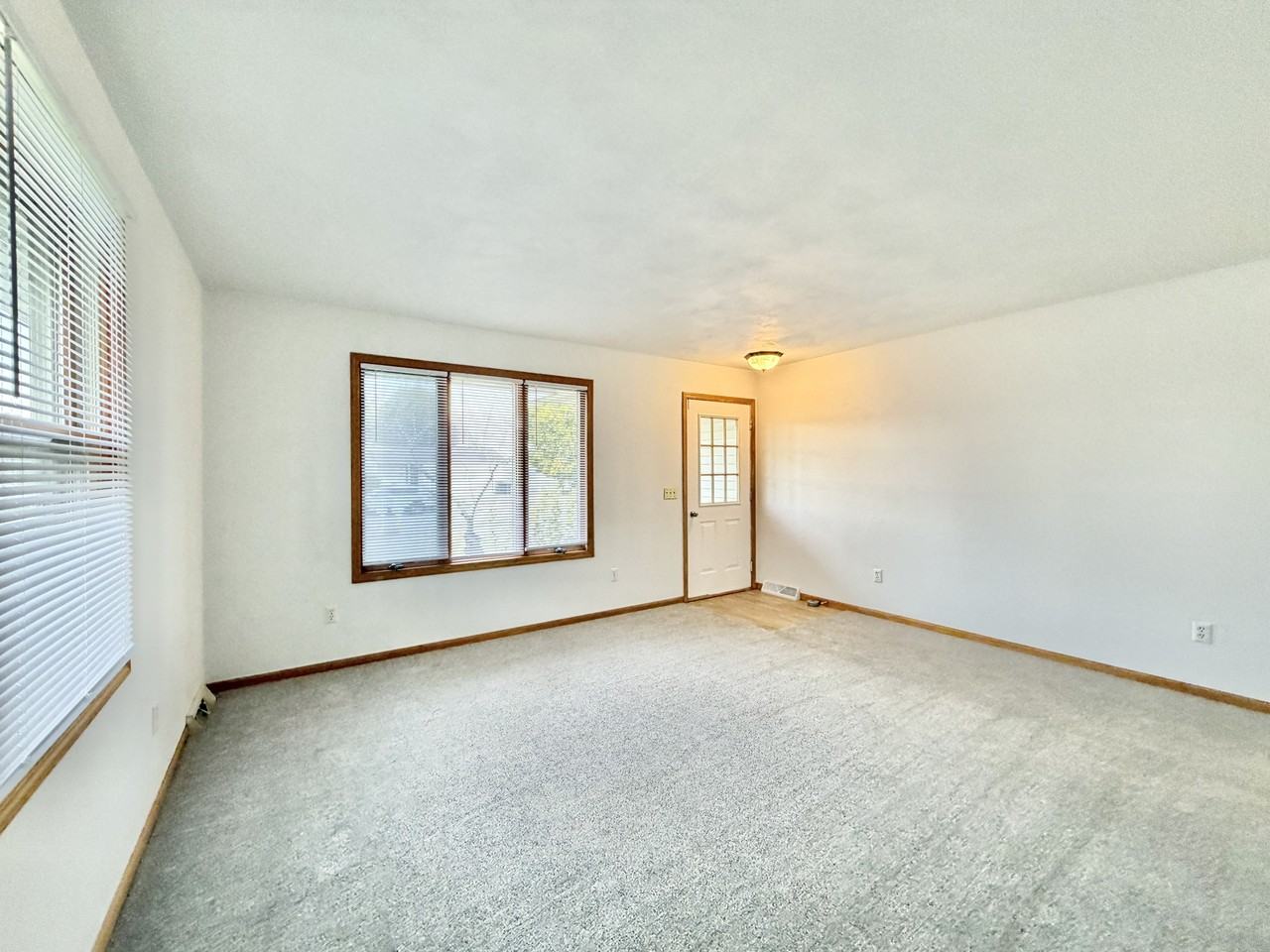 1124 Brown Dr #1126 - Photo 3 of 20