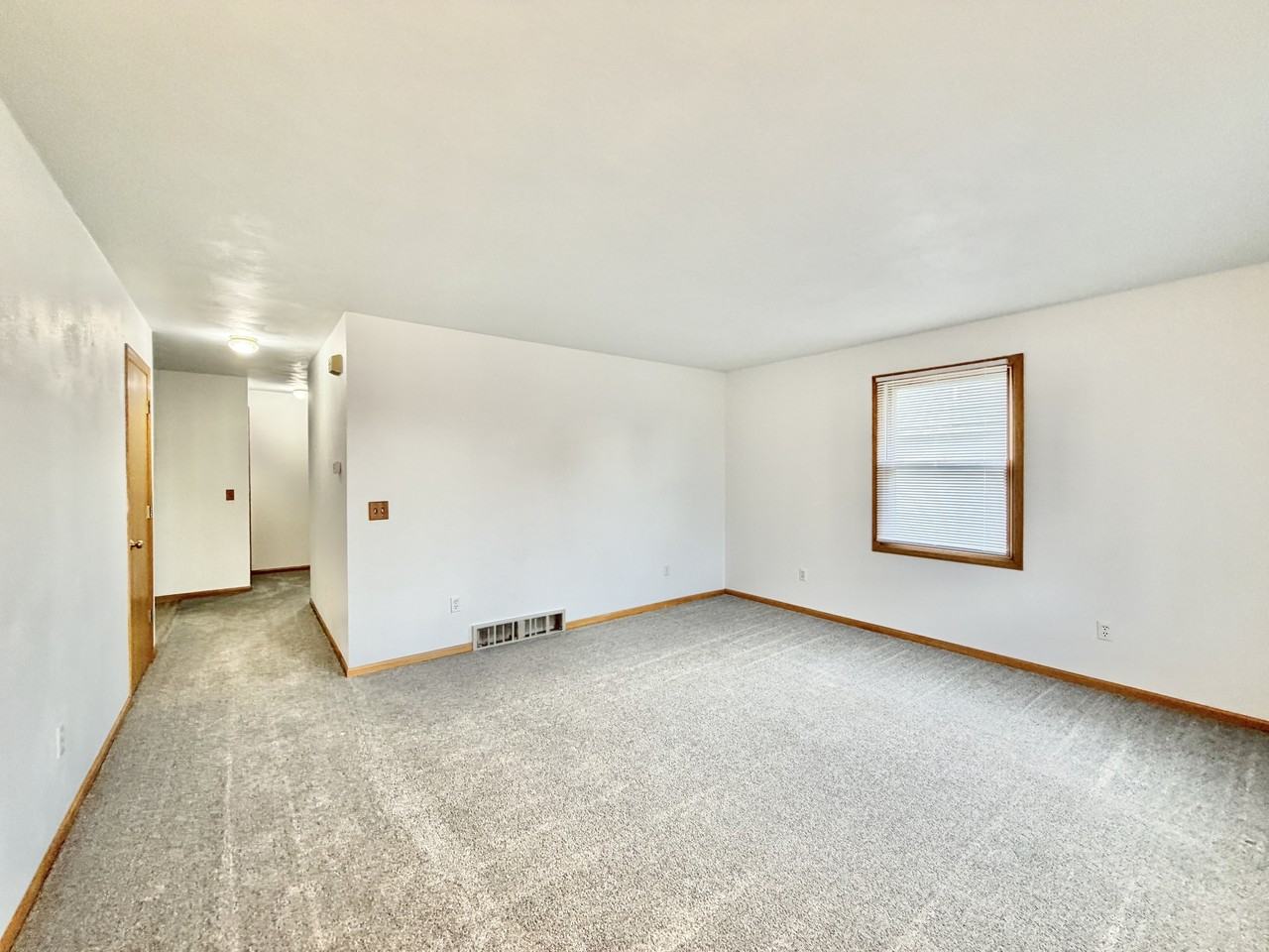 1124 Brown Dr #1126 - Photo 5 of 20