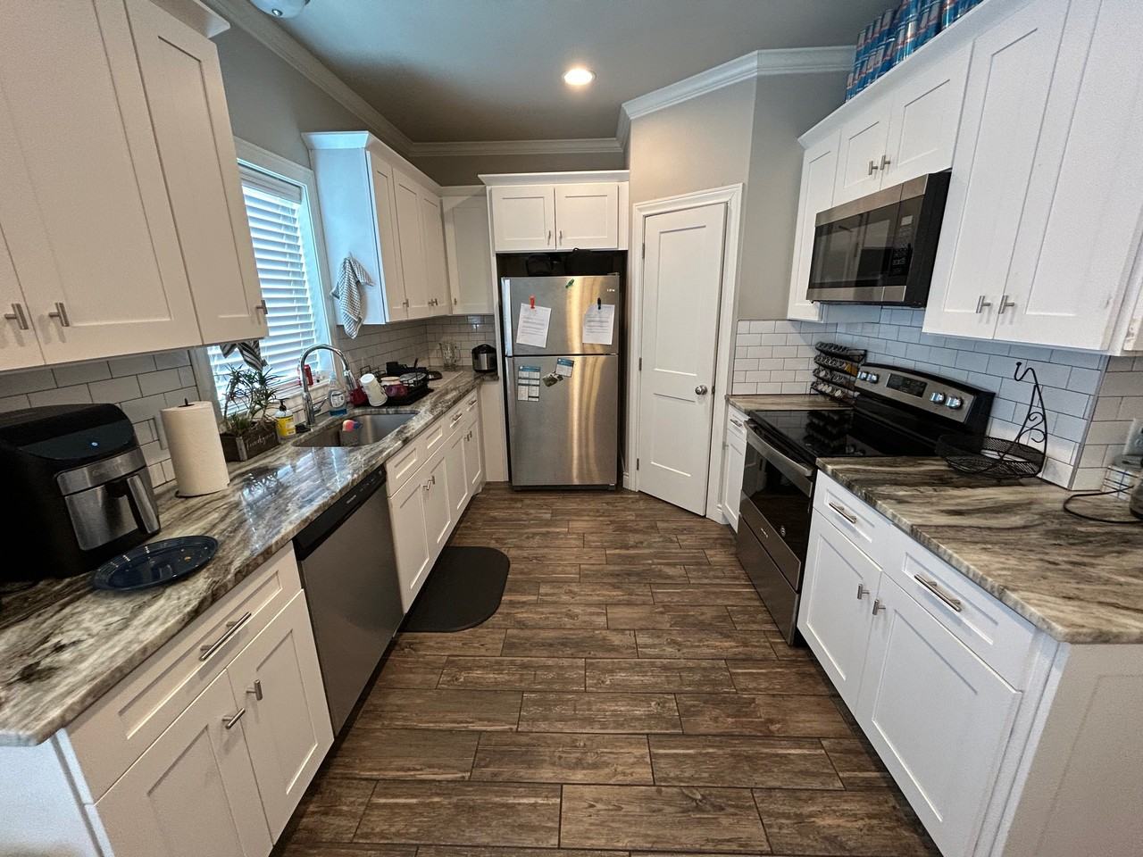 632 Clay St #C - Photo 5 of 14