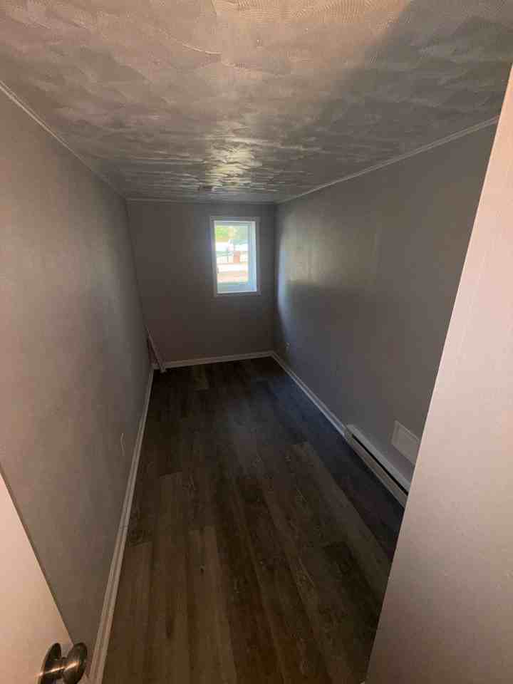 127 Winona Dr #1 - Photo 4 of 8