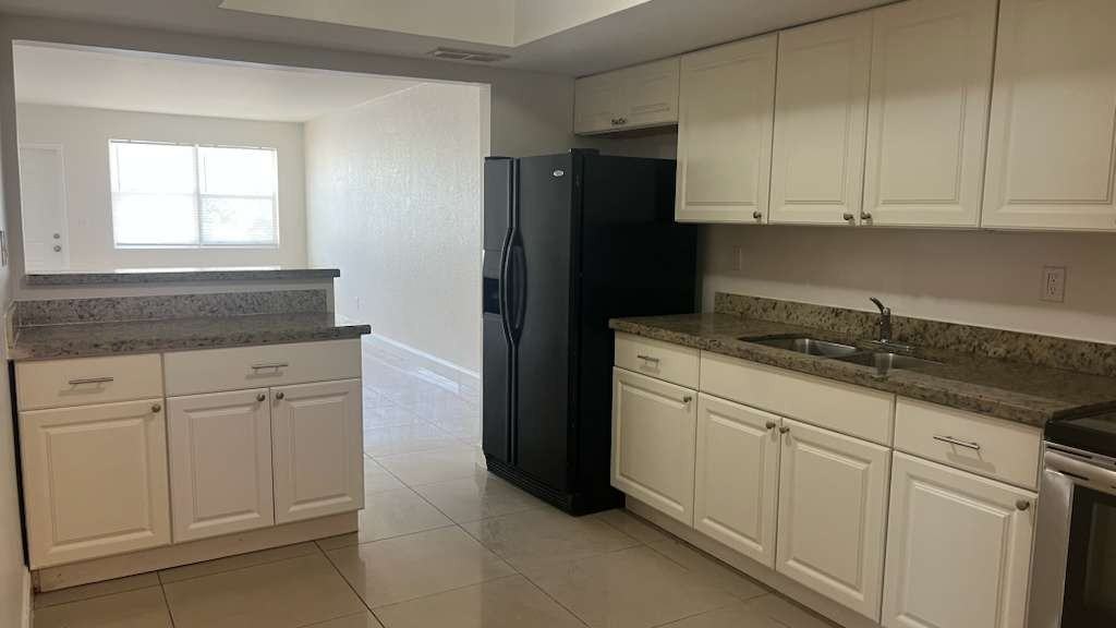 19136 Nw 2nd Ct #2 - Photo 3 of 22