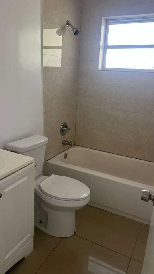 19136 Nw 2nd Ct #2 - Photo 7 of 22