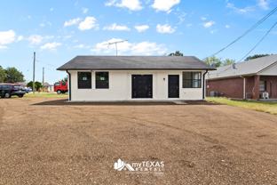 1601 West 16th Street #1 - Photo 1 of 1