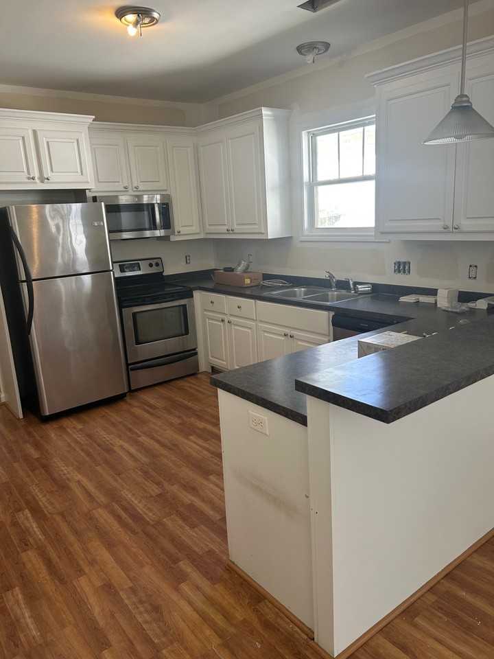 918 Woodlawn Avenue #1 - Photo 2 of 14