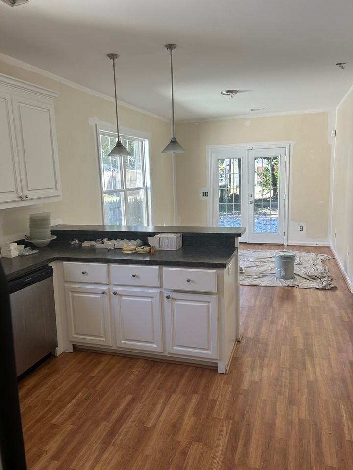 918 Woodlawn Avenue #1 - Photo 3 of 14