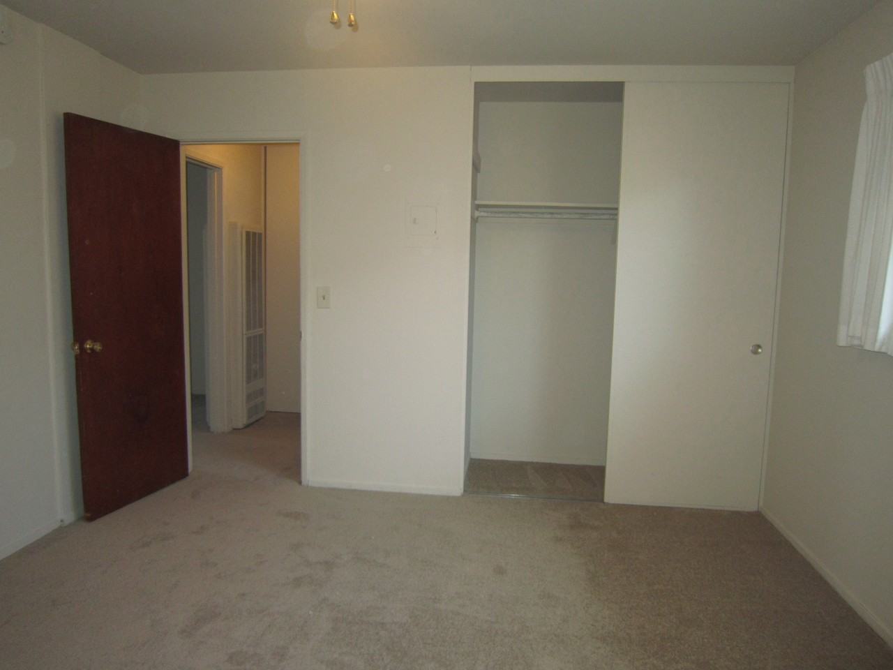 1138 Willow St #10 - Photo 6 of 12