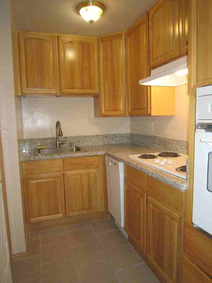 1138 Willow St #10 - Photo 7 of 12