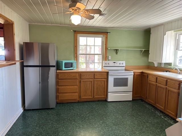 17 Lewis Higgins Drive #1 - Photo 7 of 25