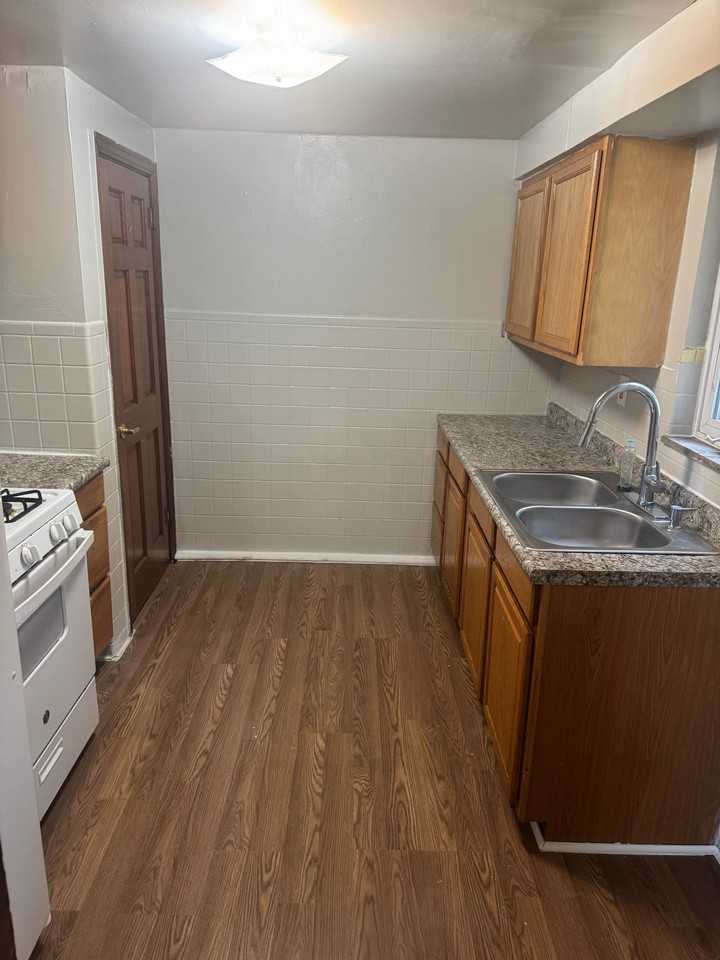 350 Wylie Avenue #1 - Photo 2 of 14
