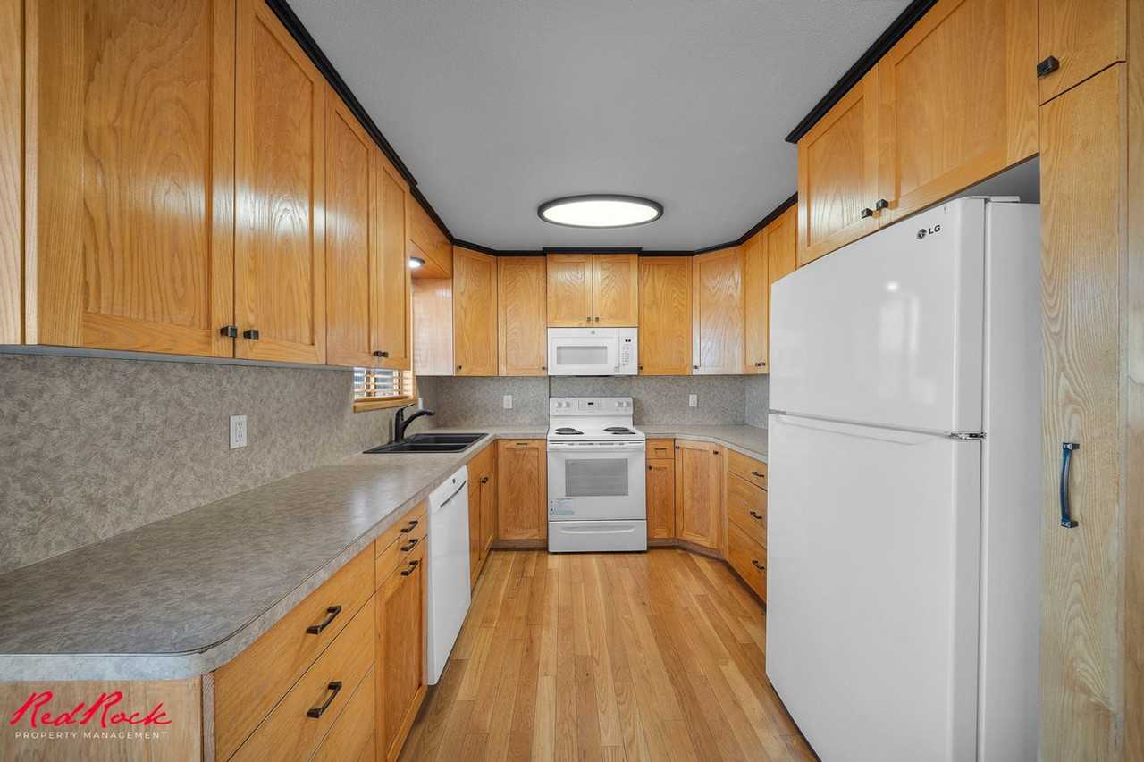 2270 W Skyview Dr - Photo 6 of 37