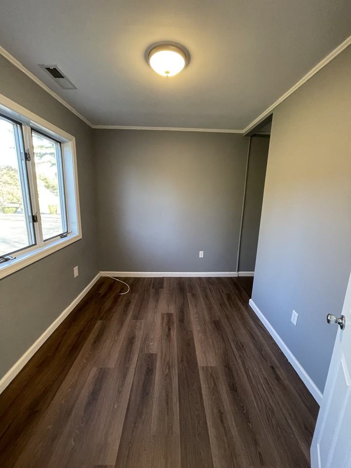 530 N Curlew Rd #1 - Photo 3 of 9