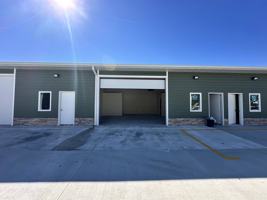 featured image of 898 Arthur Dr #8