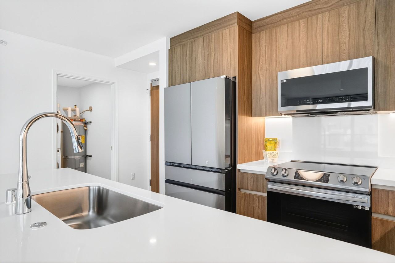 1515 Liona Street #1 - Photo 2 of 26