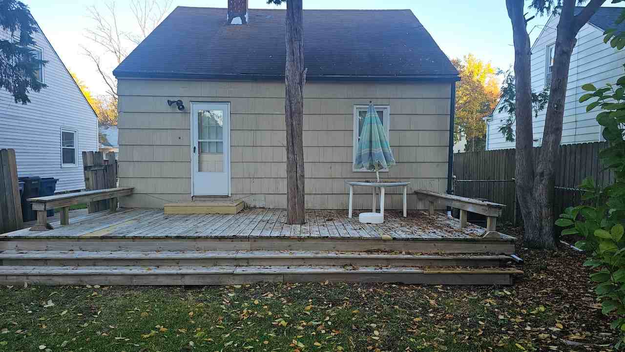 3901 Herrick St #1 - Photo 3 of 5