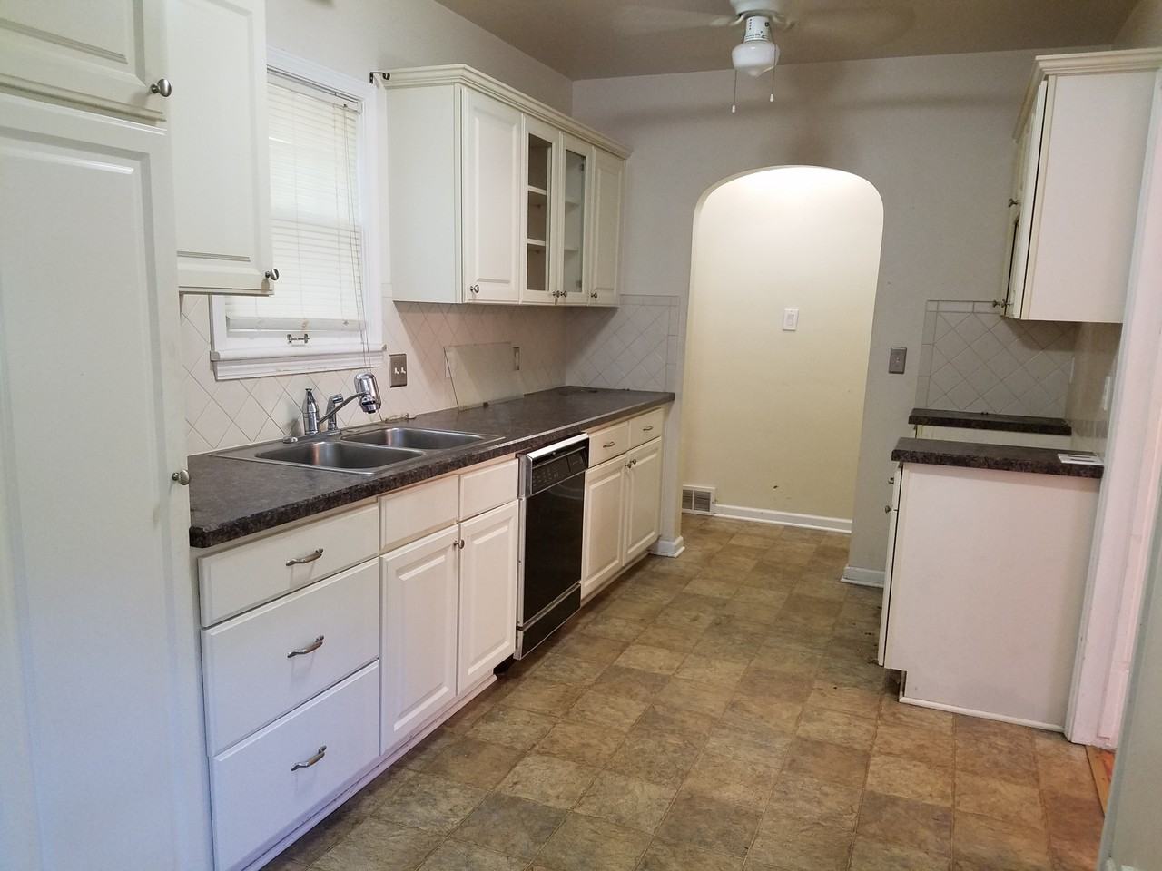 3802 Brentwood Dr #1 - Photo 2 of 9