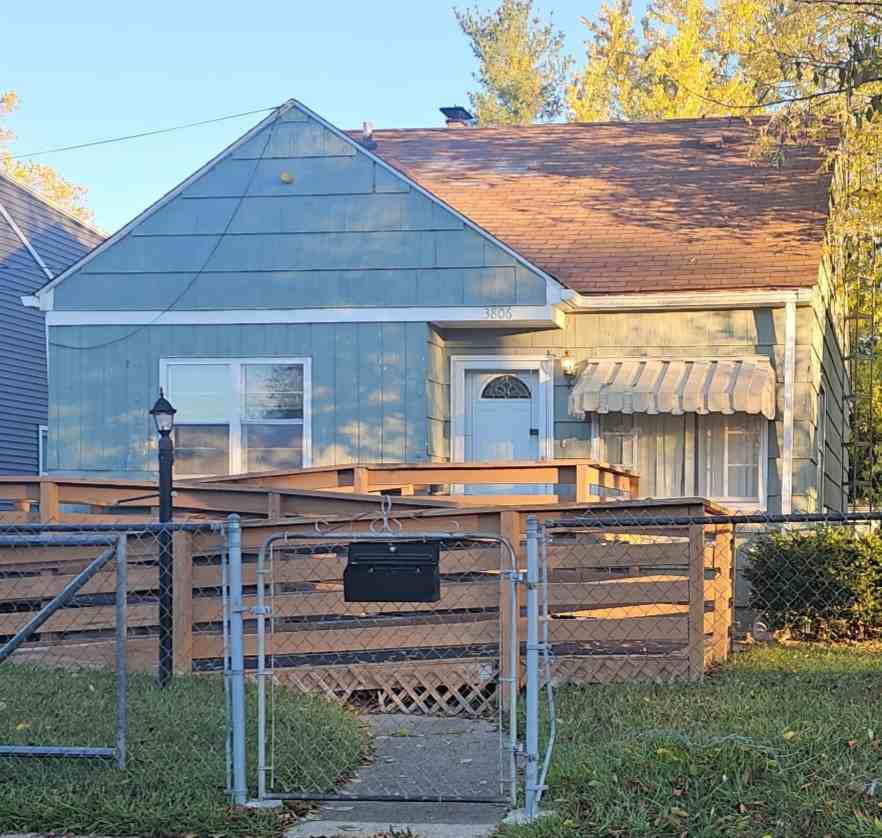 3806 Herrick St #1 - Photo 2 of 6