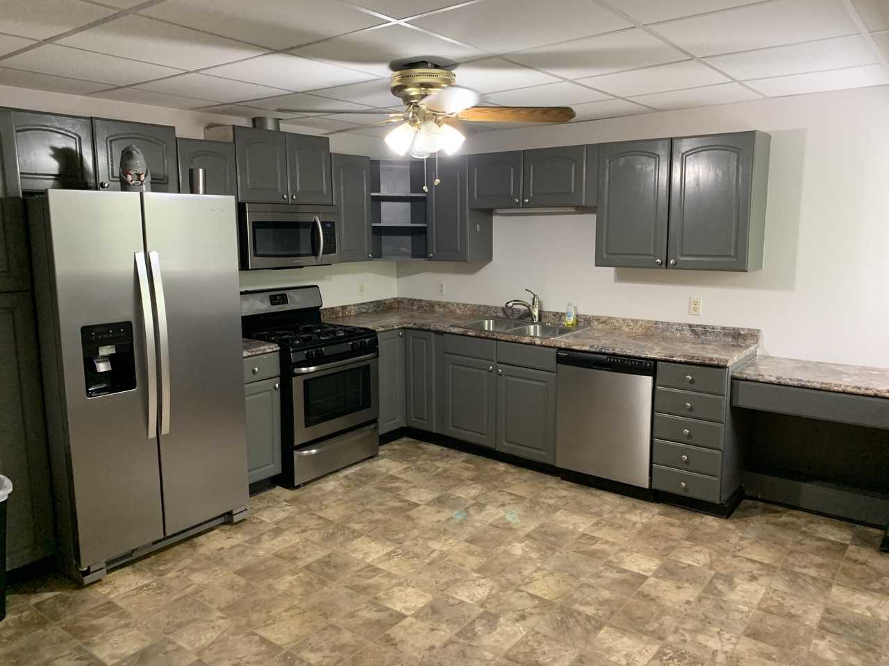 254 Ridgecrest Dr #B - Photo 2 of 6