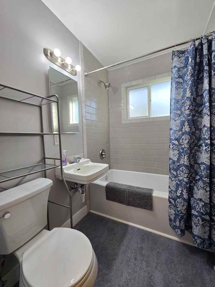 4714 Carol Dr #1 - Photo 5 of 9