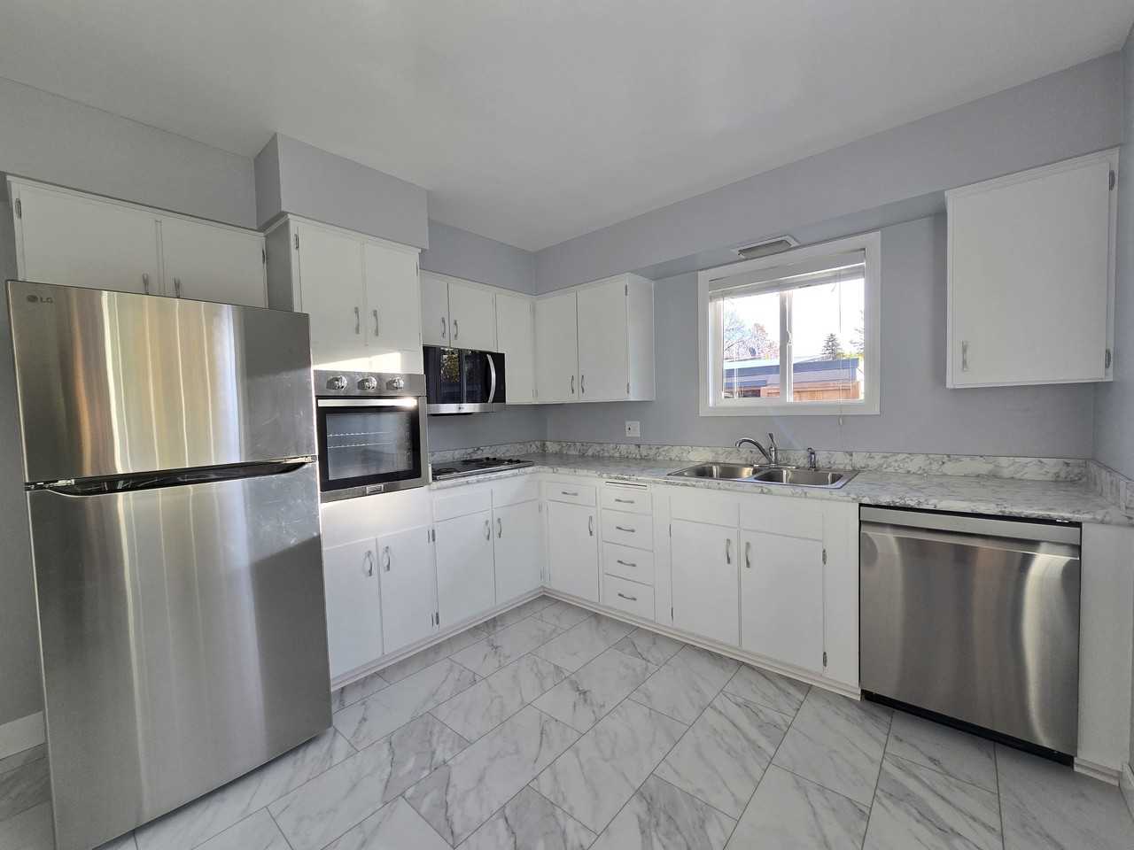 4714 Carol Dr #1 - Photo 6 of 9