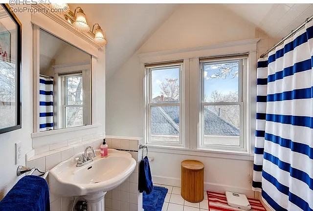 1618 Spruce Street #1 - Photo 5 of 22