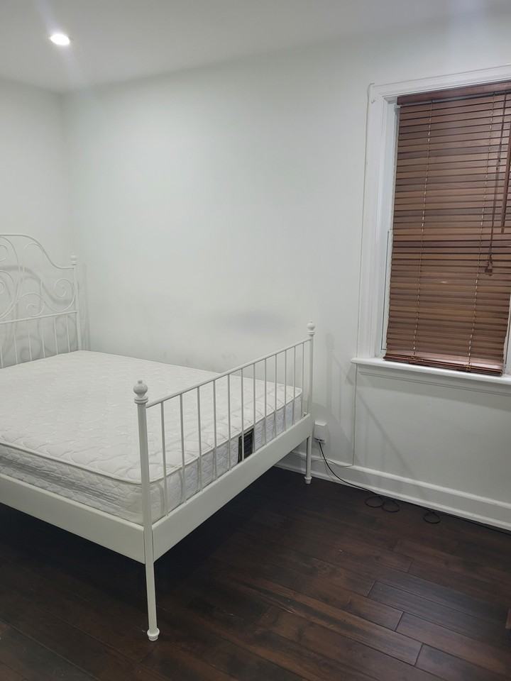 20 Ainslie Avenue - Photo 2 of 2