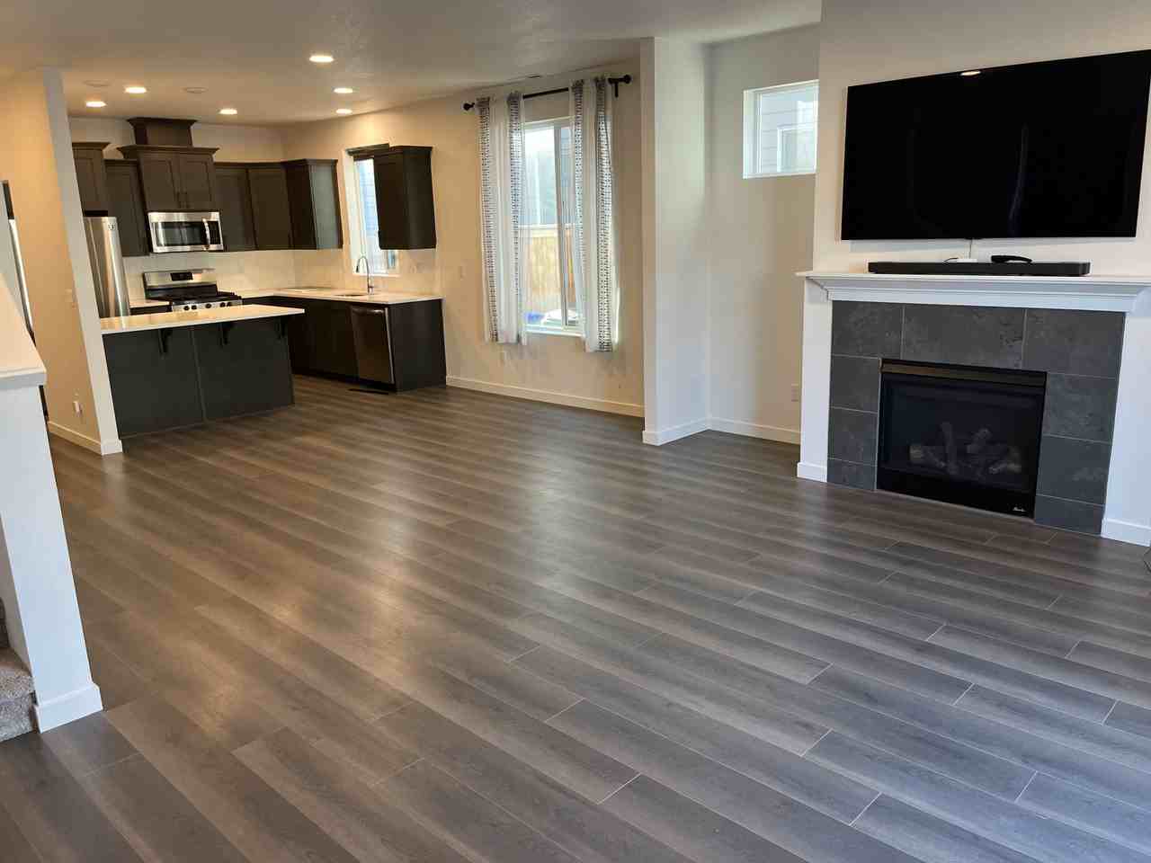 828 S 24th Ave #1 - Photo 3 of 20