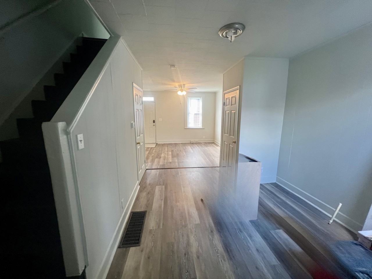 615 Lake St #1 - Photo 6 of 18