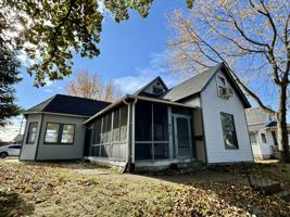 featured image of 915 West Taylor Street #1