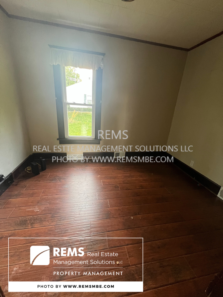 120 13th Street #1 - Photo 6 of 17