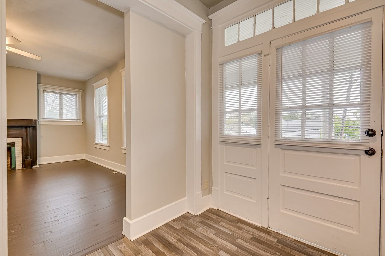 107 4th Street #A - Photo 3 of 24