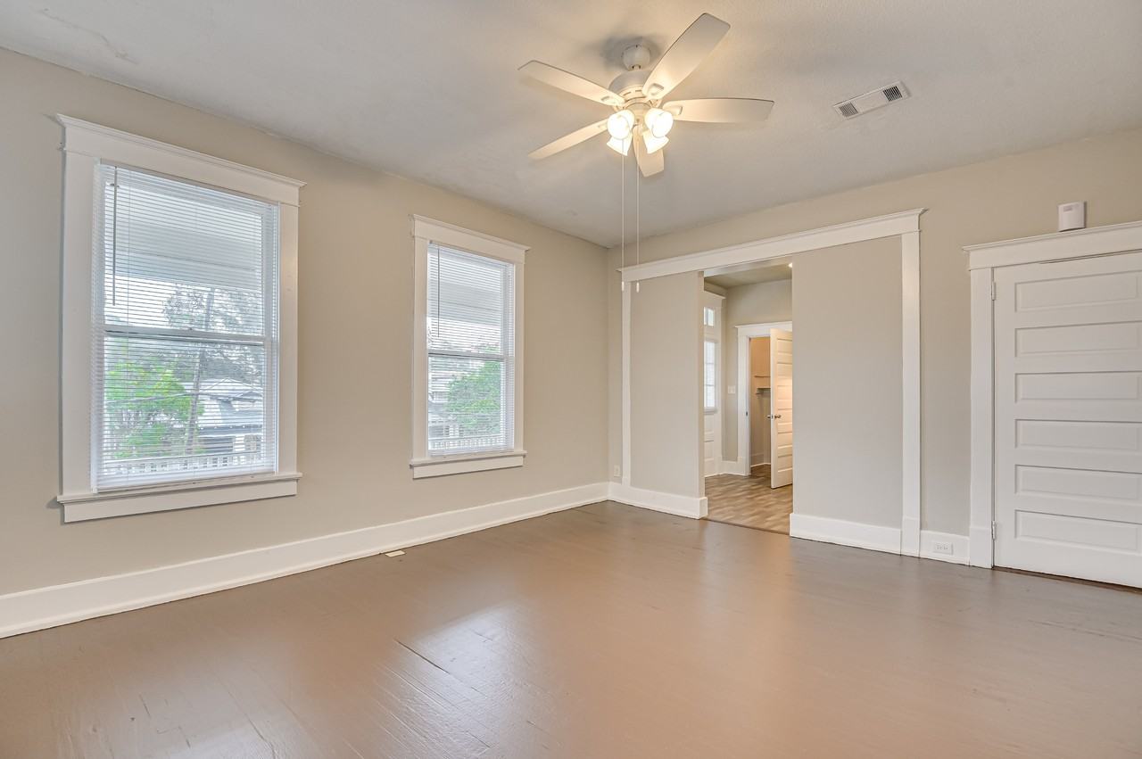 107 4th Street #A - Photo 7 of 24