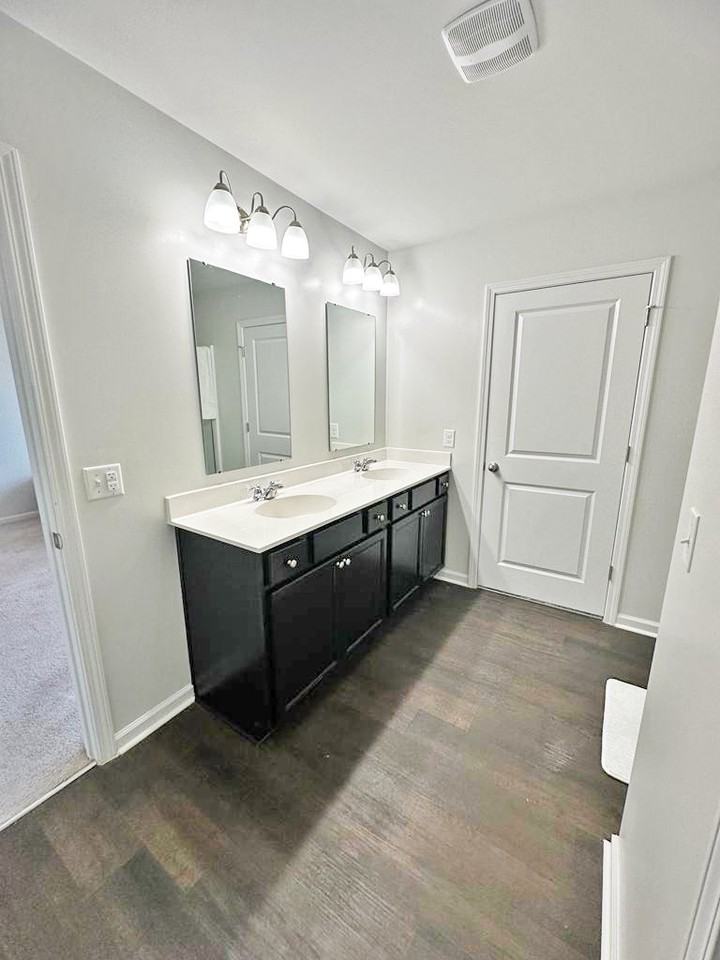 163 Hogan Dr #1 - Photo 7 of 23