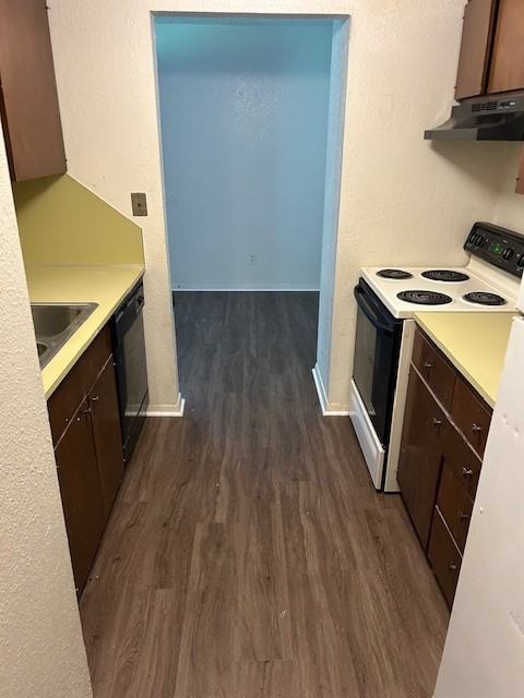 3224 South Lakewood Avenue #2 - Photo 7 of 11