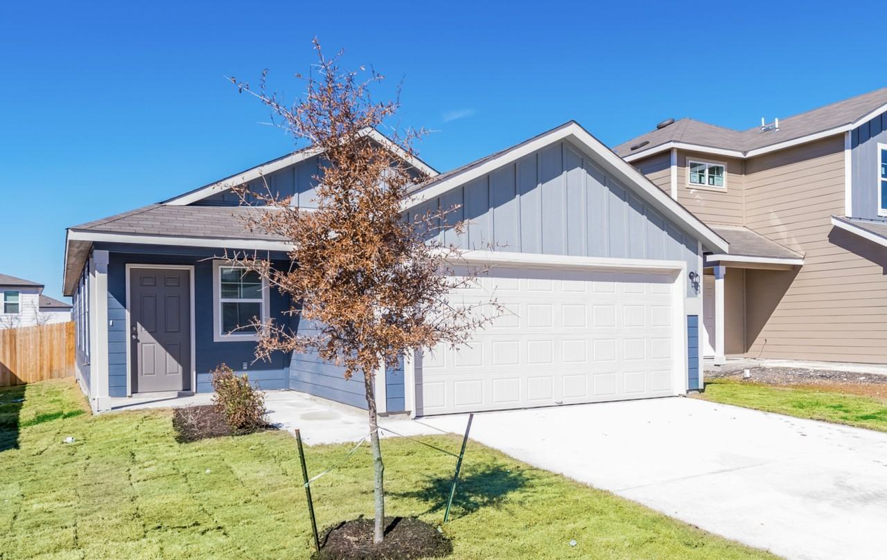 5911 Rolling Glen #1 - Photo 2 of 27