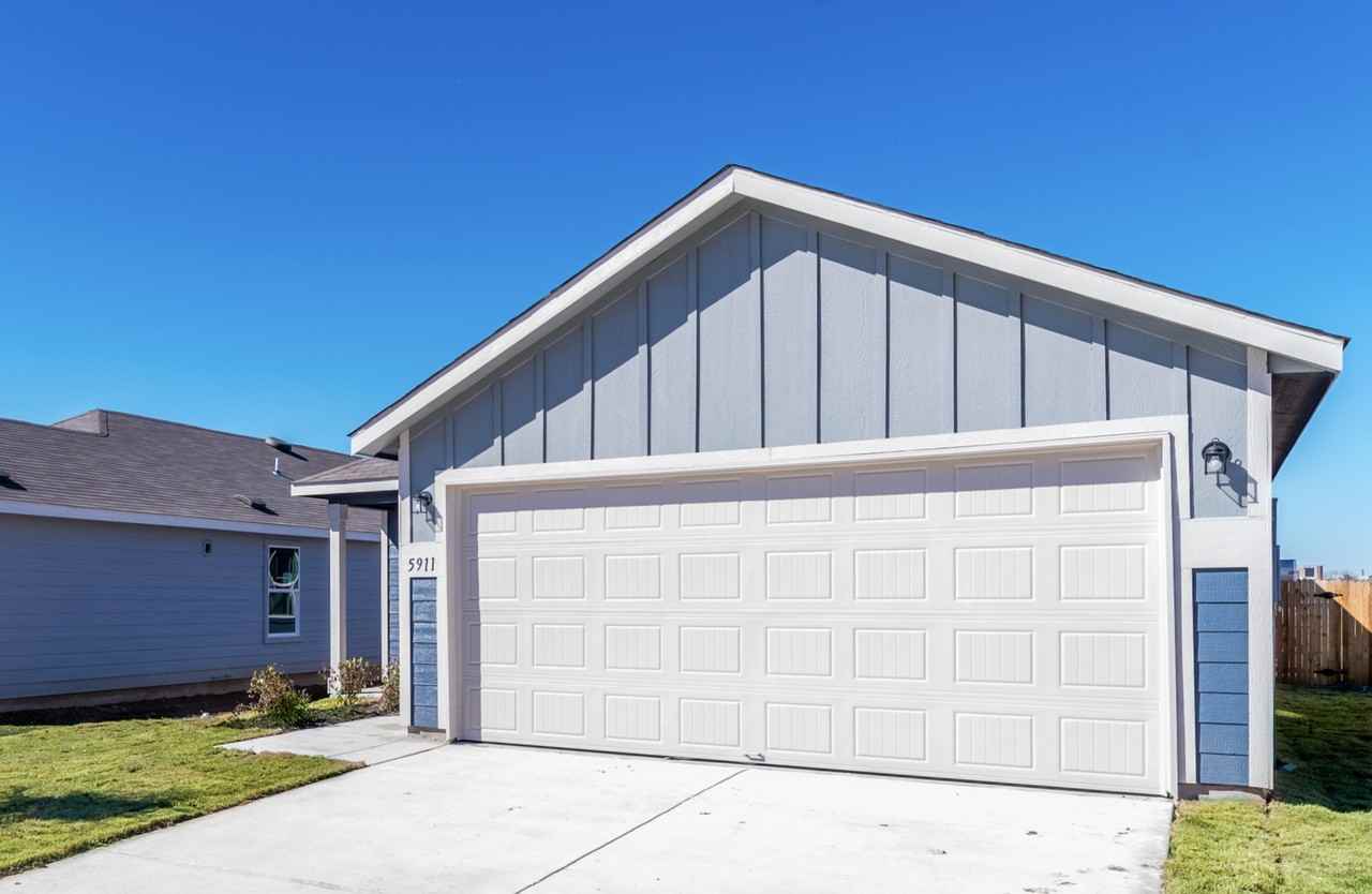 5911 Rolling Glen #1 - Photo 3 of 27