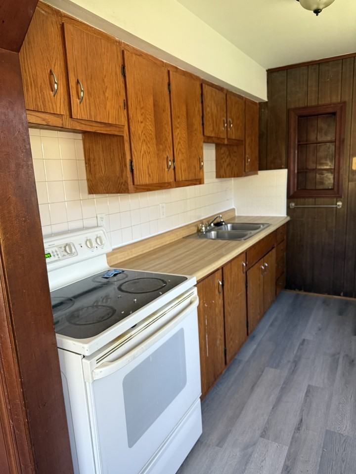 10703 Hickman Mills Dr #1 - Photo 7 of 10