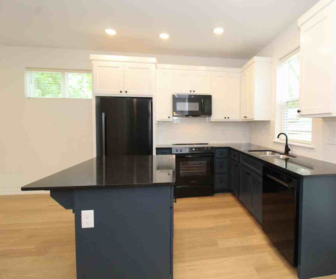 373 South Willow Avenue #1 - Photo 2 of 28