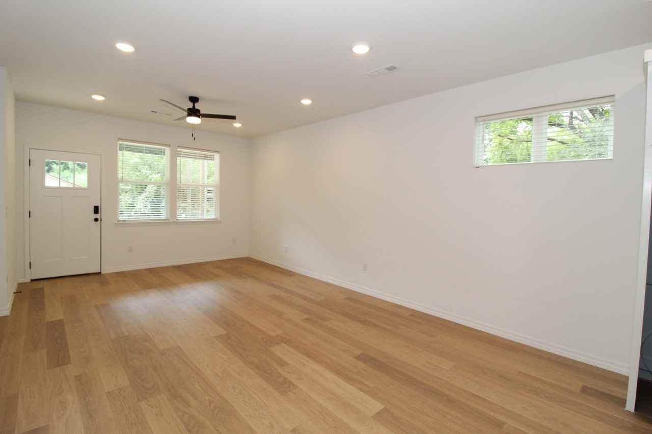 373 S Willow Ave #1 - Photo 5 of 28