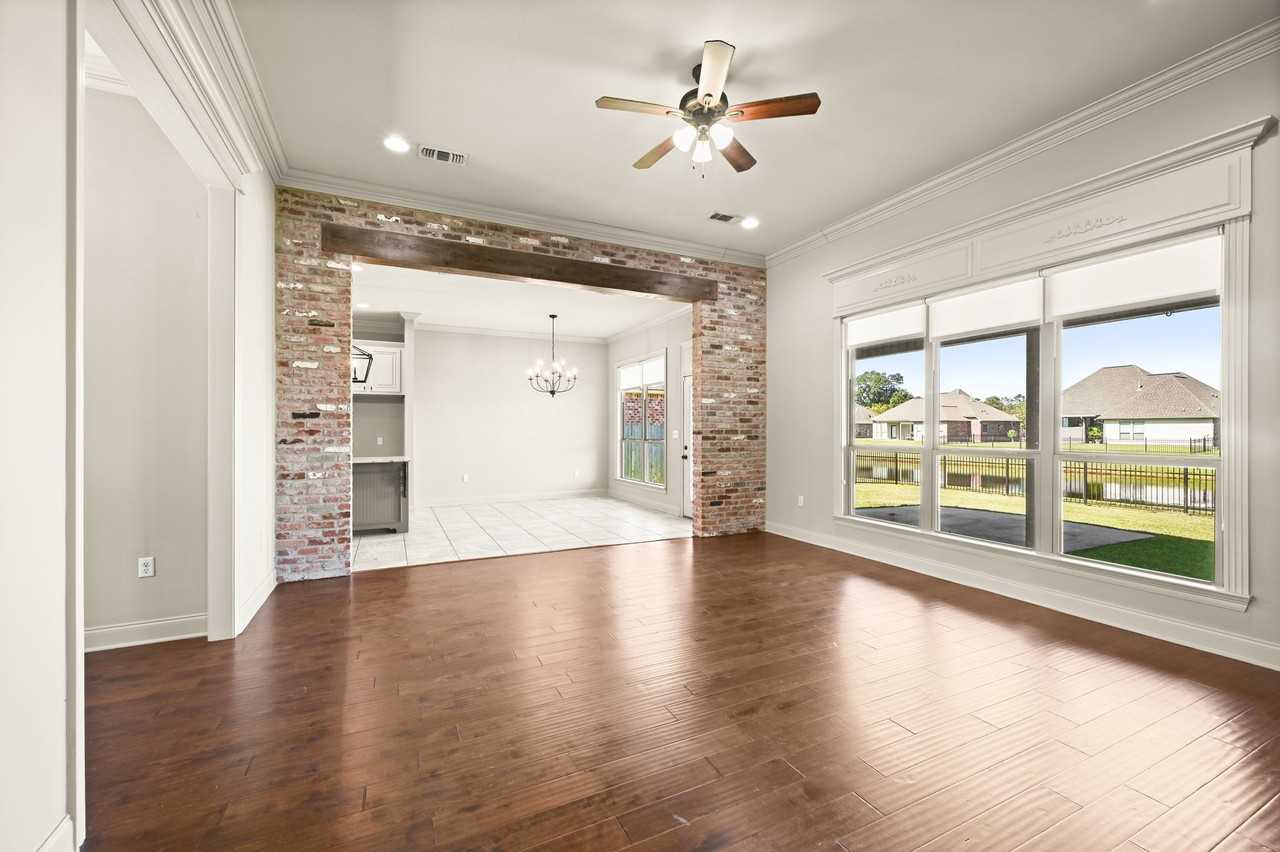 16923 Bradford Ave #1 - Photo 4 of 25