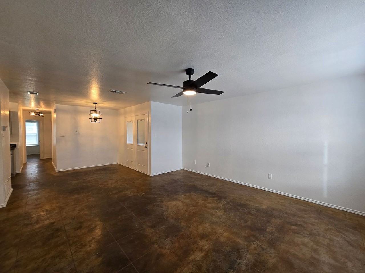 6510 Temora Loop - Photo 5 of 22