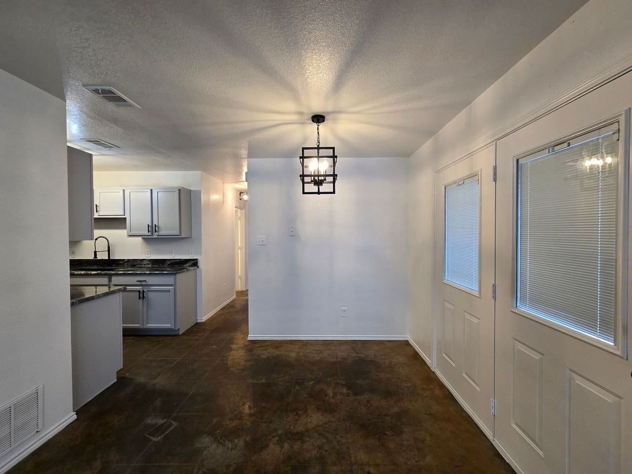 6510 Temora Loop - Photo 6 of 22