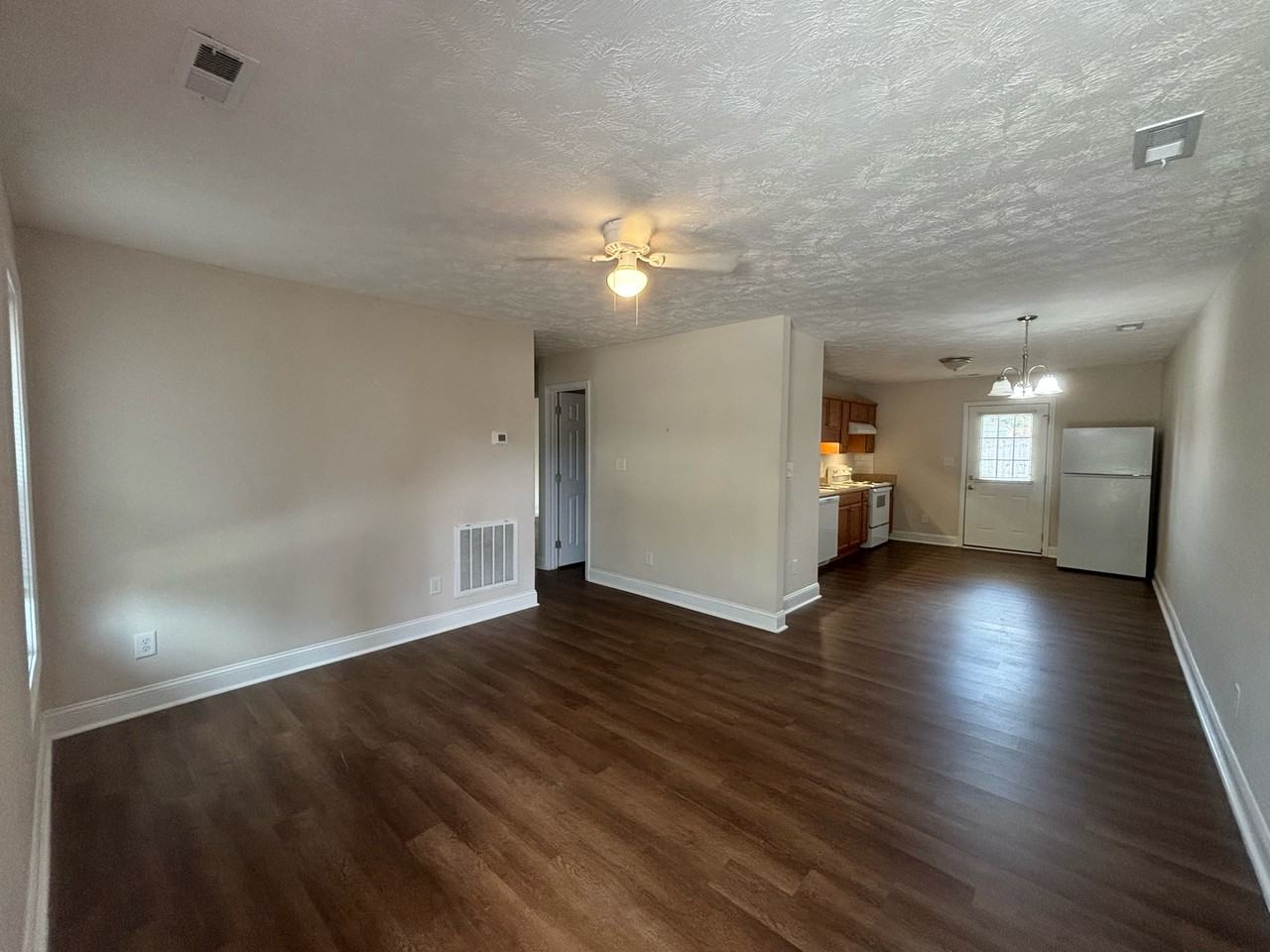 312 E Jenkins St #1 - Photo 2 of 12