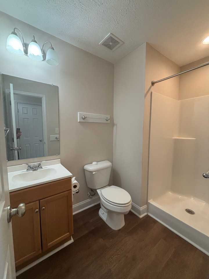 312 E Jenkins St #1 - Photo 6 of 12