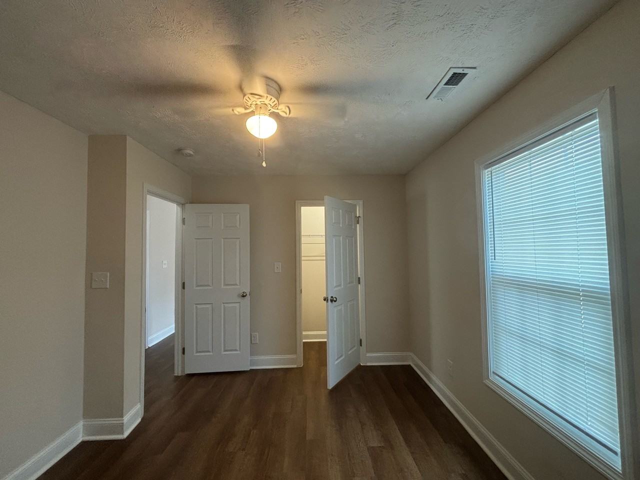 312 E Jenkins St #1 - Photo 7 of 12