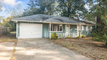 featured image of 204 Truman St #1