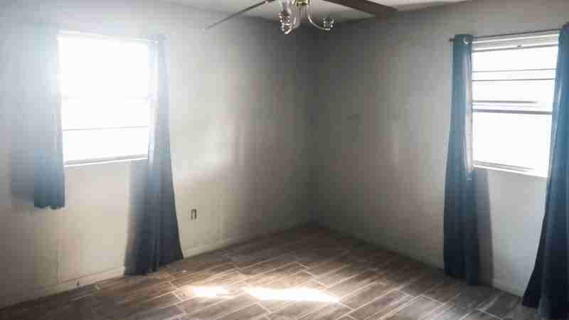 204 Truman St #1 - Photo 5 of 17