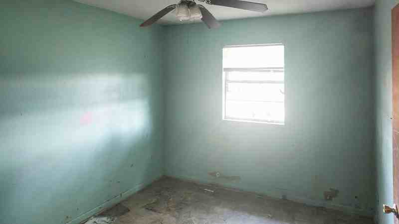 204 Truman St #1 - Photo 6 of 17