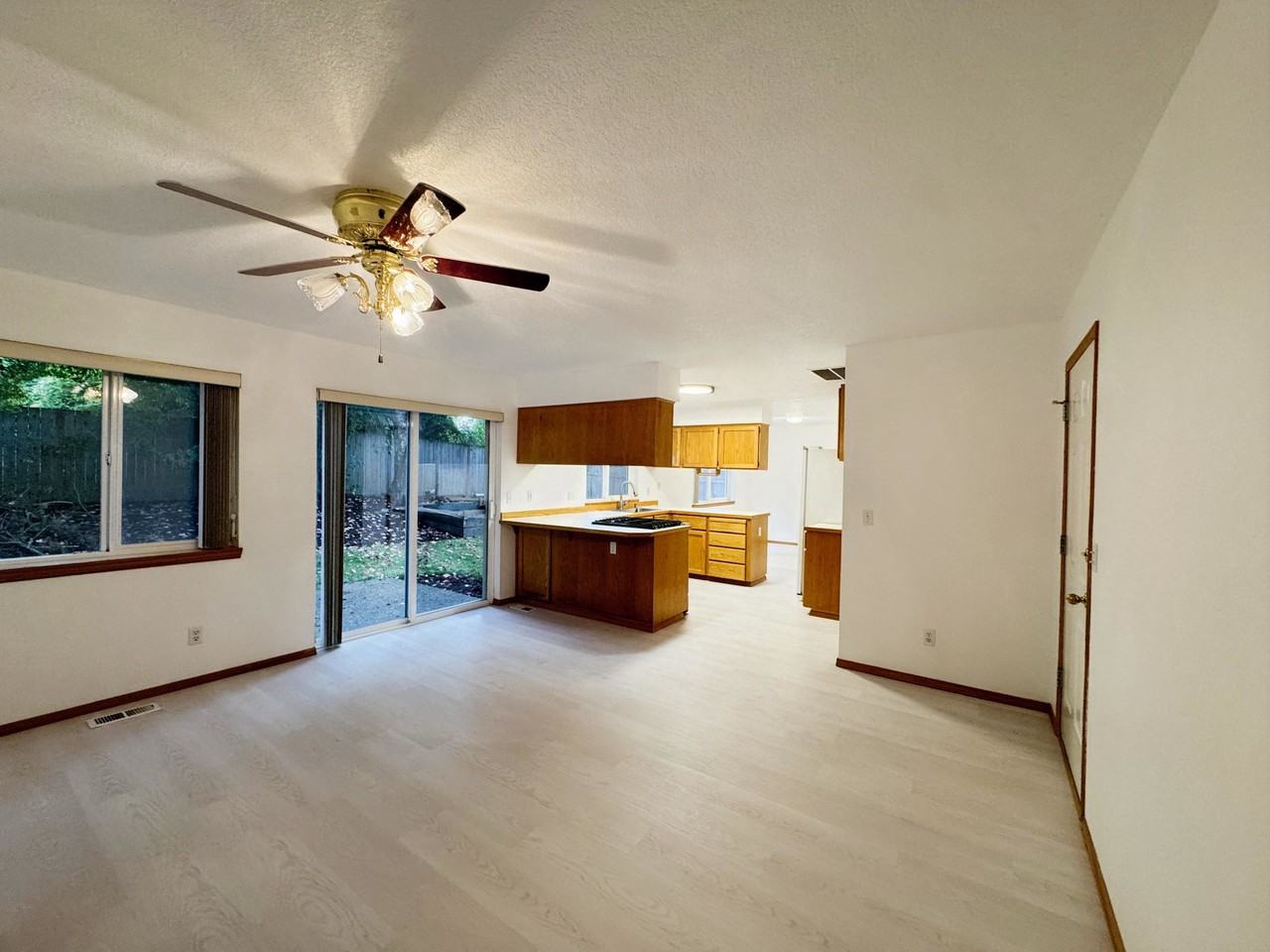 4534 Sw Pasadena St #1 - Photo 6 of 31