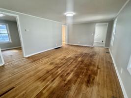 featured image of 913 North Morrison Street #1